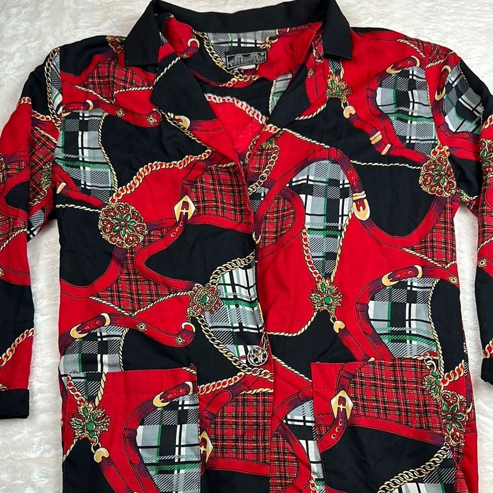 Chauncey Street Women's Casino Blouse Red Black Gold Chain Belt Print Size 12 - Picture 3 of 8